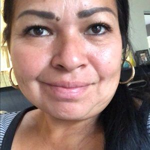 Meet your Posher, Nora